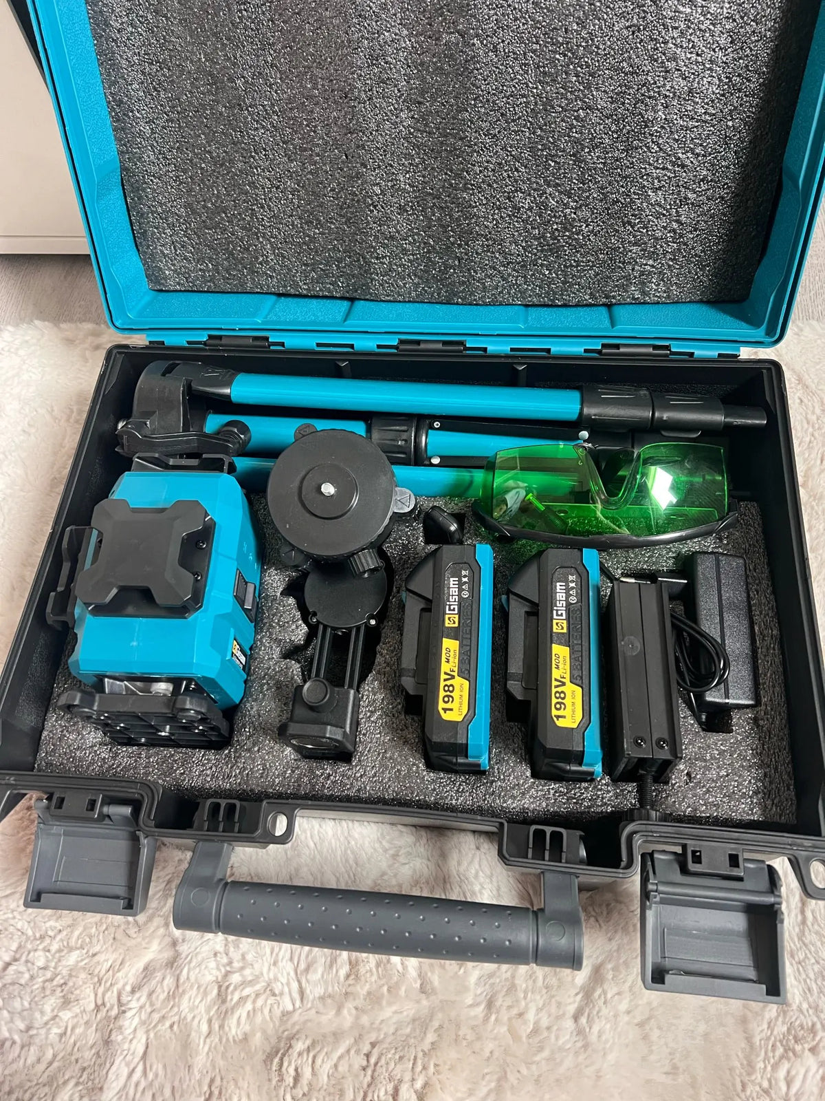 Niveau laser 4D 16 lignes 360° Gisam — Faisceau vert — Compatible Makita 18V — Coffret complet