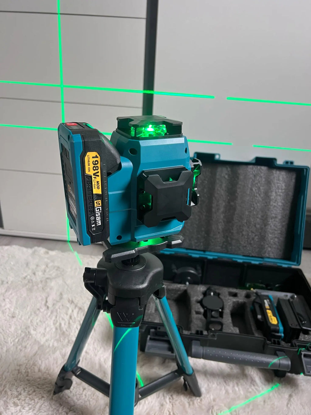 Niveau laser 4D 16 lignes 360° Gisam — Faisceau vert — Compatible Makita 18V — Coffret complet
